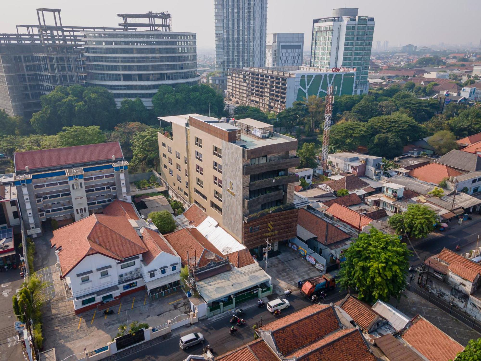Stay.Vie Hotel Surabaya Buitenkant foto