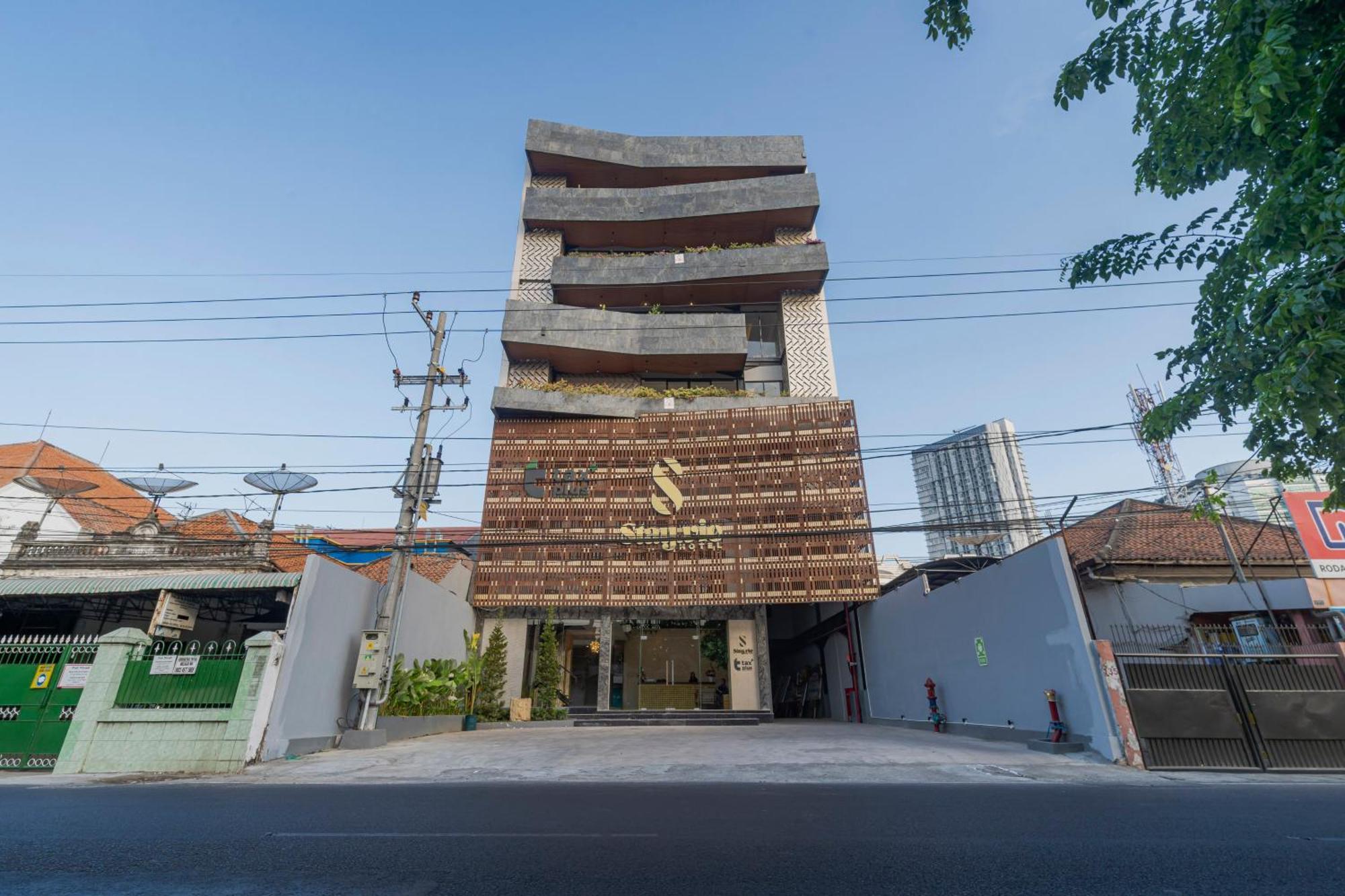 Stay.Vie Hotel Surabaya Buitenkant foto