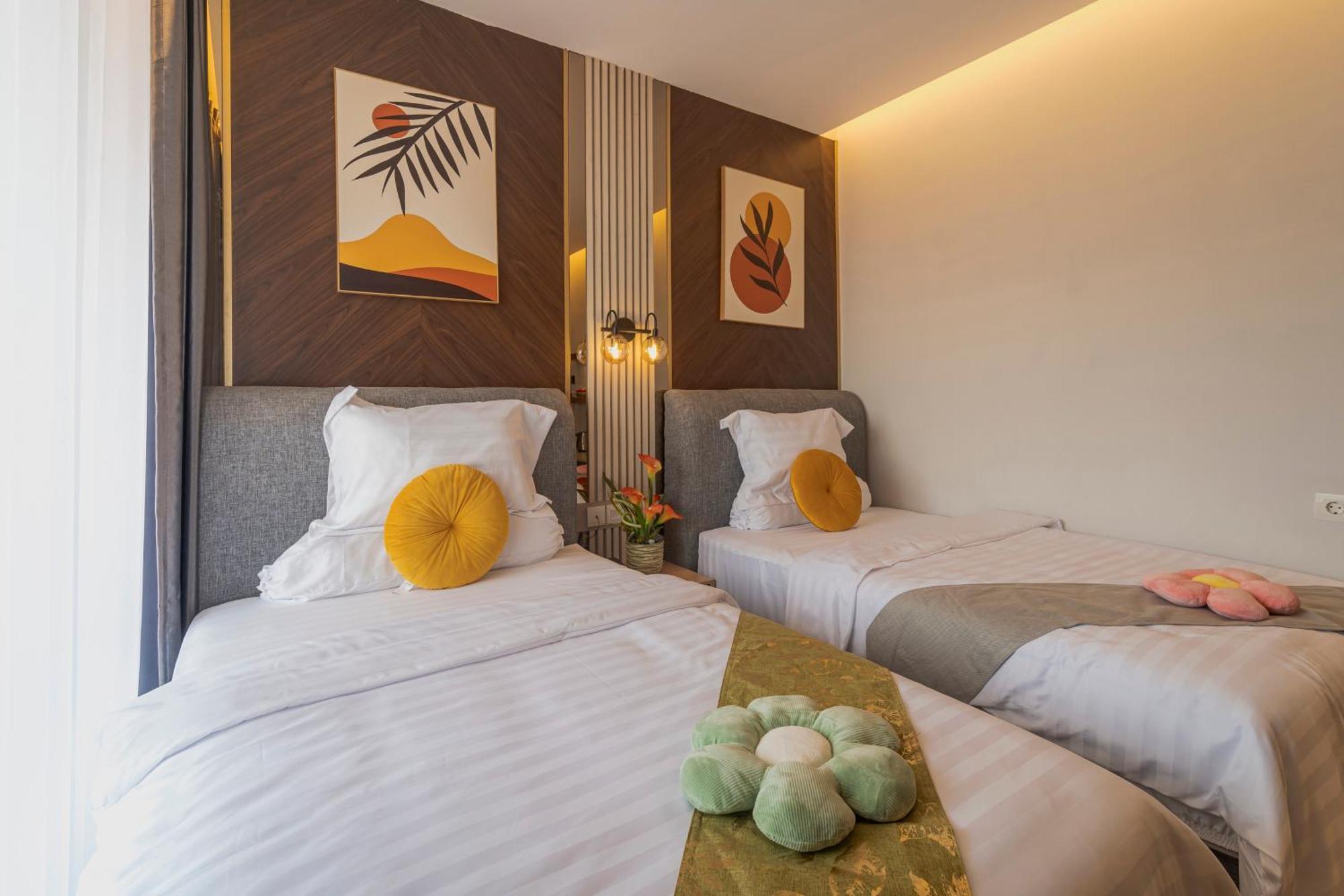 Stay.Vie Hotel Surabaya Buitenkant foto